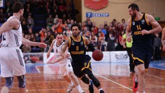 «Будивельник» вышел в финал баскетбольной Суперлиги