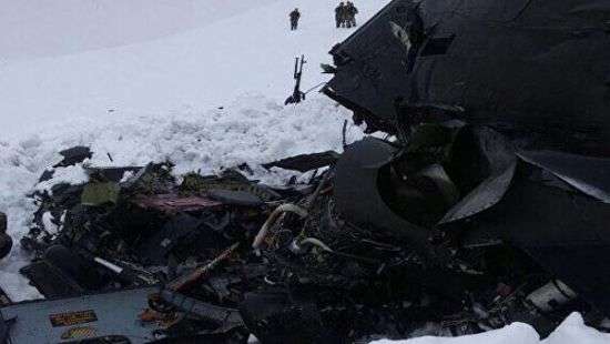 Обнародоано видео крушения вертолета с полицейскими и судьей в Турции