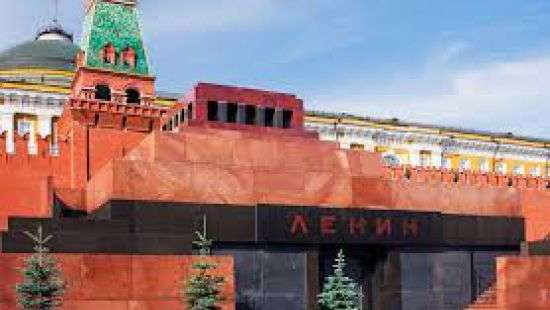 Опрос показал, что россияне за то, чтобы похоронить тело Ленина