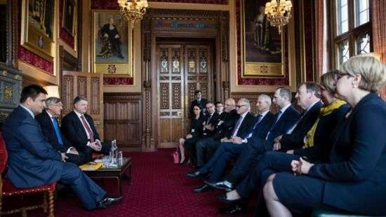 Порошенко замахнулся на безвиз с Британией