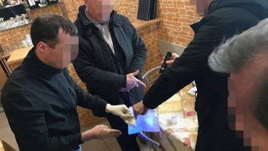 Суд арестовал замгендиректора Львовского аэропорта