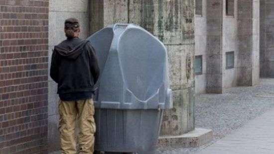 Итальянец перепутал туалет с улицей и поплатился баснословным штрафом