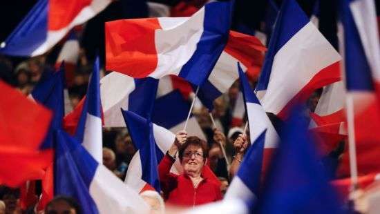 Выборы во Франции: во второй тур вышли Макрон и Ле Пен