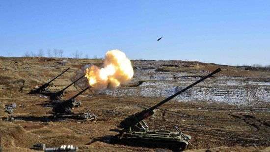 КНДР отпраздновала юбилей армии артиллерийскими стрельбами