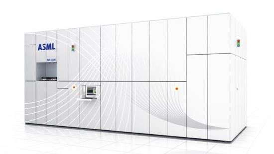 Nikon подала в суд на ASML и Carl Zeiss