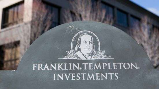 Franklin Templeton продал половину гособлигаций Украины