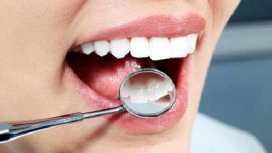 Стоматологи назвали главные правила для обретения белоснежной улыбки