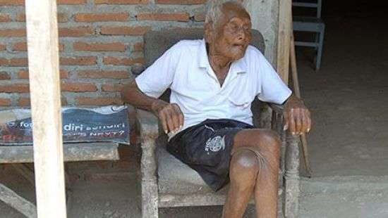 Самый старый житель планеты умер в Индонезии