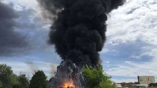 На химзаводе в Испании прогремела серия взрывов, есть пострадавшие (фото/видео)