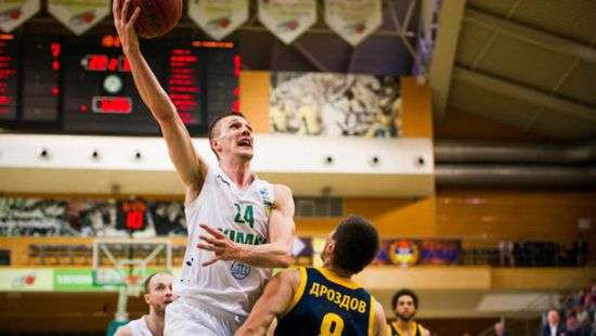 «Будивельник» вышел вперед в финальной серии с «Химиком»