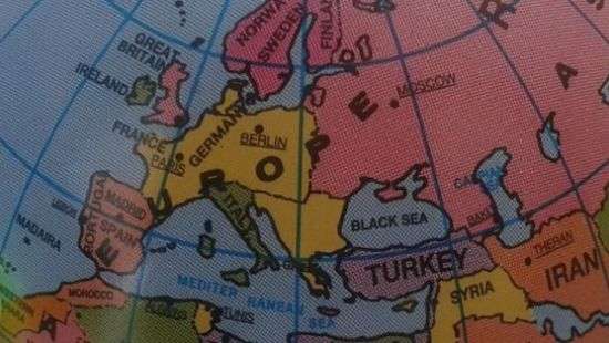 На немецком глобусе не оказалось Украины и Польши