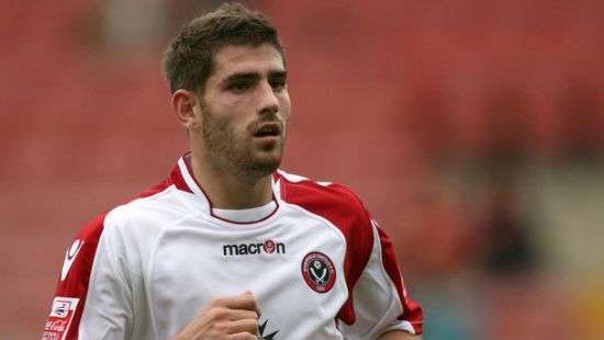 Клуб Англии вернул в состав футболиста, отсидевшего за изнасилование