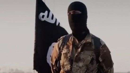 Боевики ИГИЛ показали видео казни российского офицера