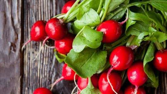 Эксперты назвали самые полезные продукты мая