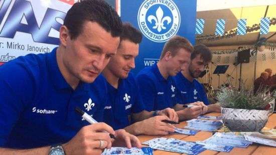 Трое украинцев покинут «Дармштадт»