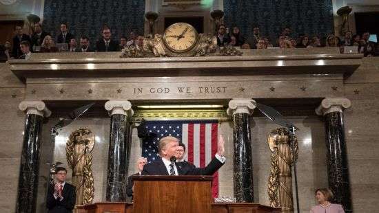 Трамп намерен общаться с журналистами только в письменном виде