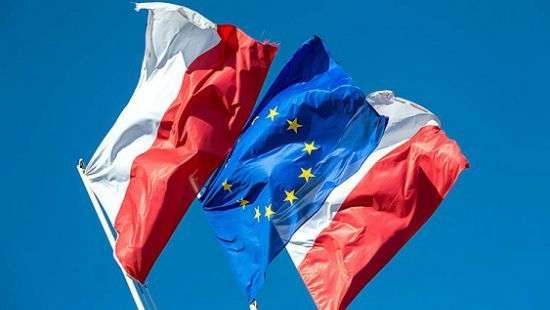 Польшу обвинили в нарушении ценностей ЕС