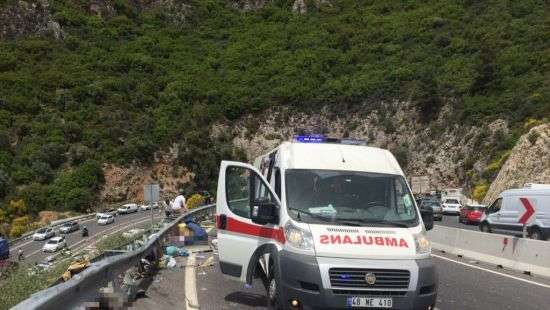 В Турции разбился автобус с туристами, есть жертвы