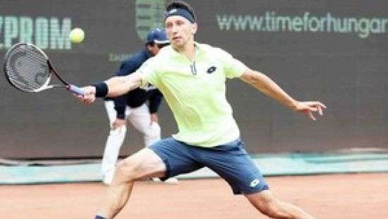 Украинец пробился во второй круг на турнире в Самарканде