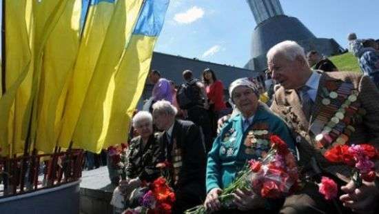 Военным пенсионерам повысят пенсии отдельным законом
