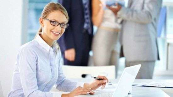 Как освещение влияет на самочувствии работников, рассказали специалисты