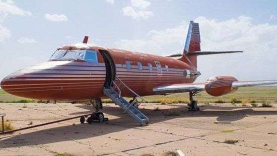 Самолет короля рок-н-рола выставят на торги в США (ФОТО)