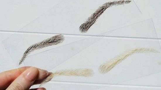 Назван новый тренд бьюти индустрии – парики для бровей