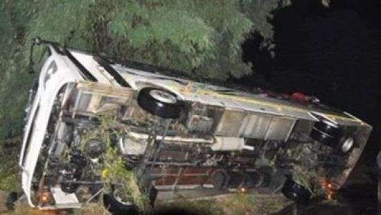 В Индии автобус с паломниками рухнул в ущелье, есть жертвы