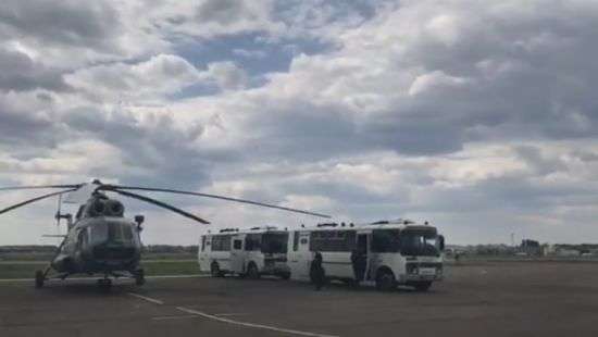 Бывших чиновников Миндоходов доставляют в Киев на вертолетах (онлайн трансляция)