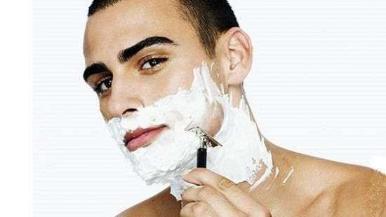 Как бритье влияет на мужское здоровье и привлекательность, рассказали специалисты