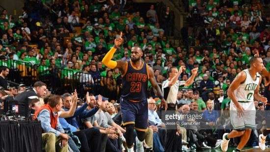 НБА. «Кливленд» уверенно разобрался с «Бостоном» в пятом матче серии