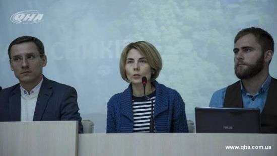 Напавшая на судью Оксану Тищенко не отрицает, что была связана с МВД России