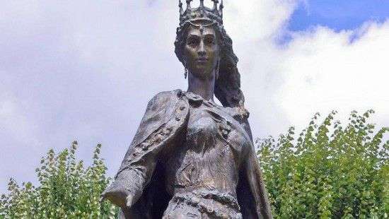 В МИД России отреагировали на обвинения в «похищении Анны Ярославны»