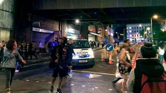 В Великобритании решили не переносить выборы из-за терактов