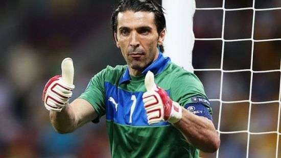 Буффон повторил антирекорд ЛЧ