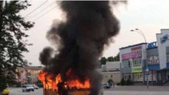 В Броварах горела маршрутка с пассажирами
