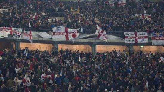 Двум английским фанатам пожизненно запретили посещать матчи сборной