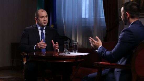 Болгария хочет снять санкций с России