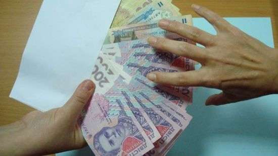 Госстат сравнил зарплаты украинцев «по половому признаку»