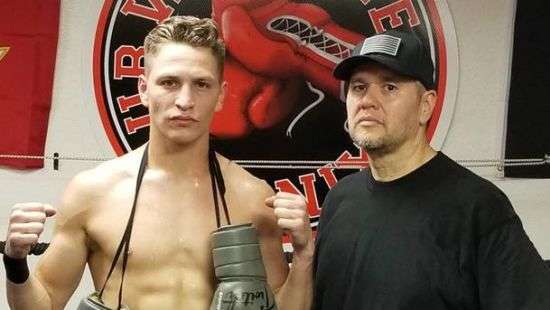 Американский боксер впал в кому после нокаута