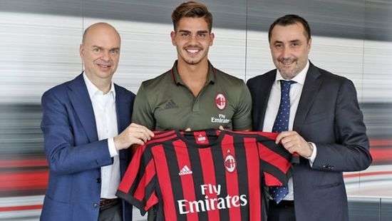 «Милан» оформил самый дорогой трансфер в истории