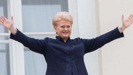 Грибаускайте за собственные деньги купила перископ для АТО