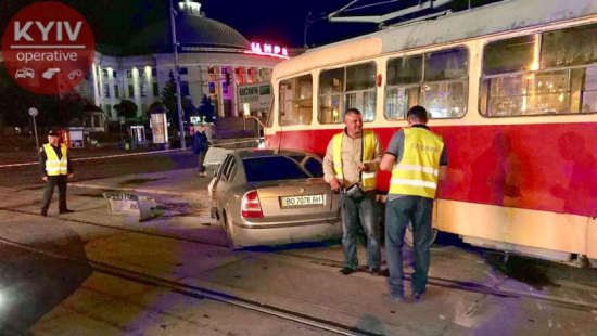 По факту ДТП, в которое попал нардеп Барна, открыто уголовное производство