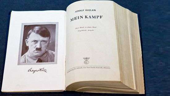 Книга «Майн кампф» с автографом Гитлера уйдет с молотка