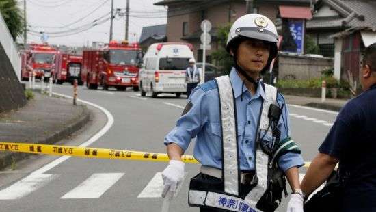 В Японском суде во время оглашения приговора подсудимый напал на полицейских