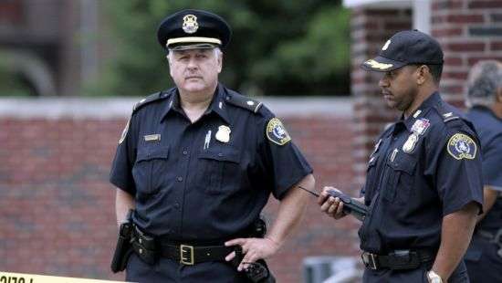 У стрелявшего в конгрессменов на бейсбольном поле нашли список потенциальных жертв