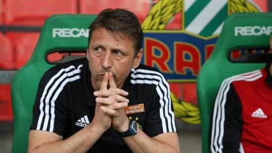 Клуб украинцев остался без тренера