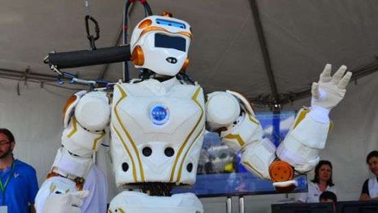 NASA показало робота-гуманоида