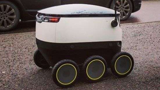 Эстония разрешила доставку посылок роботами-курьерами