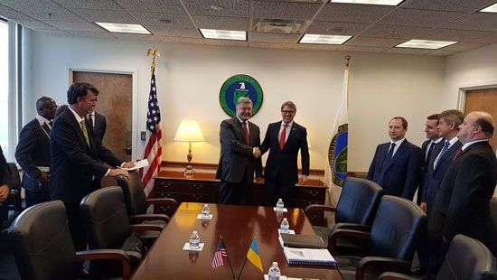 Порошенко рассказал о встрече с министром энергетики США